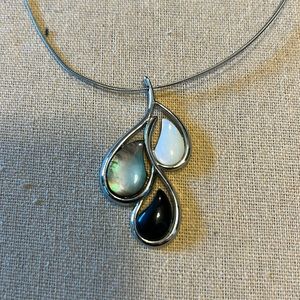 Lia Sophia adjustable necklace